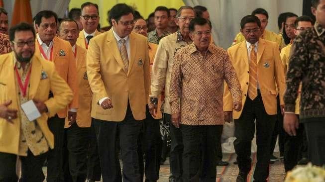 Wakil Presiden Jusuf Kalla menghadiri penutupan Musyawarah Nasional Luar Biasa ( Munaslub) Partai Golkar di JCC, Senayan, Jakarta, Rabu (20/12).