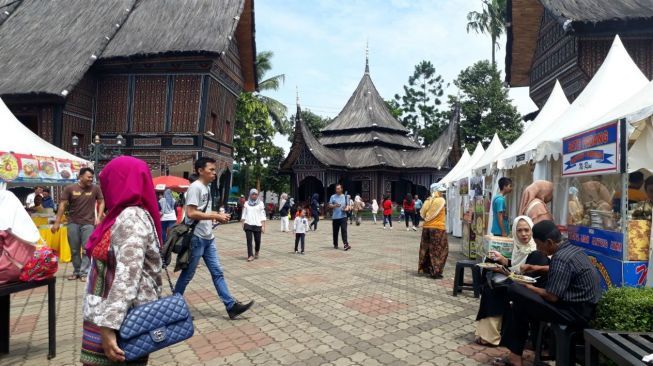 Rindu Tanah Minang? Yuk, ke "Minangkabau's Week" di TMII!