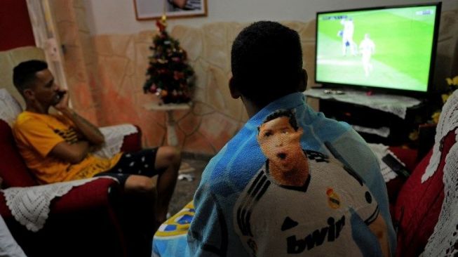 Reaksi fans saat nonton bareng el Clasico [AFP]