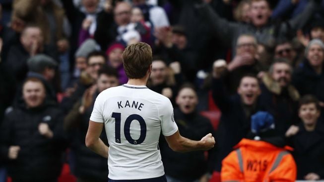 Bukan Hanya Pemain Tersubur 2017, Berikut Catatan Gol Lain Kane