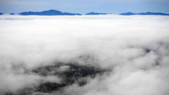 Puncak kampung Lolai, Toraja Utara, Sulawesi Selatan, Kamis (28/12).