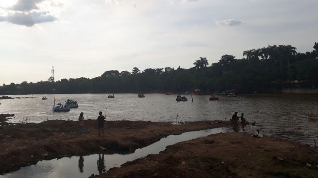 Mancing Seru di Setu Babakan