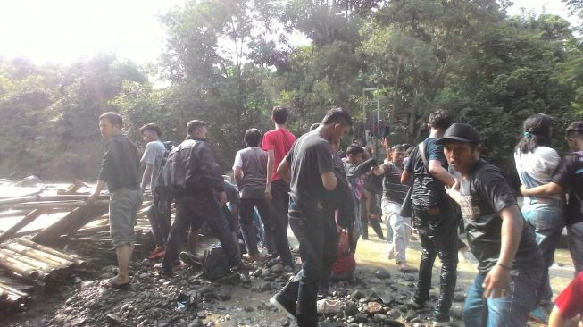 Data 33 Korban Jembatan Gantung Ambruk di Penangkaran Rusa Bogor