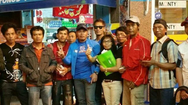 Ariyanti bersama ABK WNI di Spanyol. (dok pribadi)