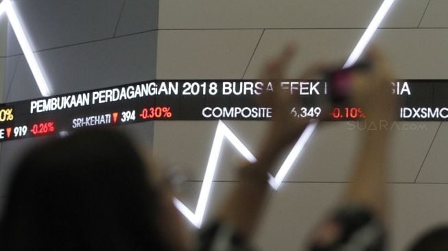 Pembukaan perdagangan saham 2018 di BEI, Jakarta, Selasa (2/1). 