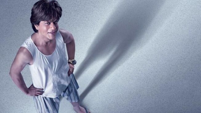 Wow, Shahrukh Khan dan Anaknya Ini Bikin Tante Jadi Ingin Mandi