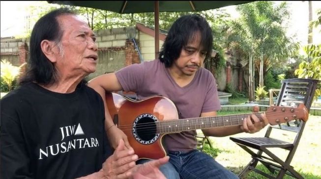 Yon Koeswoyo bersama Dewa Budjana (Instagram Dewa Budjana)