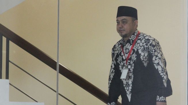 Anggota DPR dari Fraksi PKS Tamsil Linrung menjalani pemeriksaan di gedung KPK, Jakarta, Jumat (12/1). 