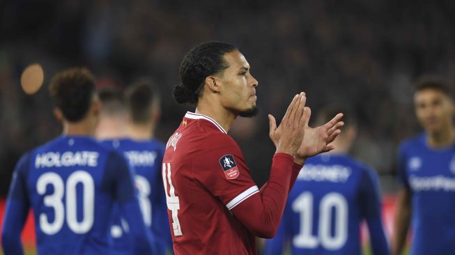 Soal Jumlah Transfernya ke Liverpool, Ini Komentar Van Dijk