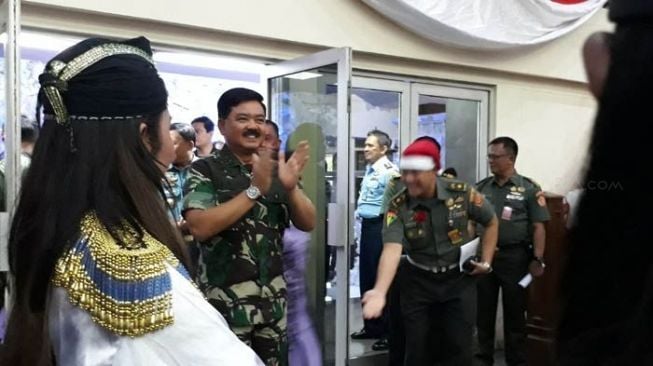 Rayakan Natal, Panglima TNI: Terorisme dan Hoaks Harus Diberantas