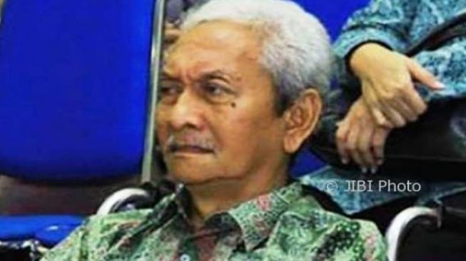 Penyair Darmanto Jatman Tutup Usia