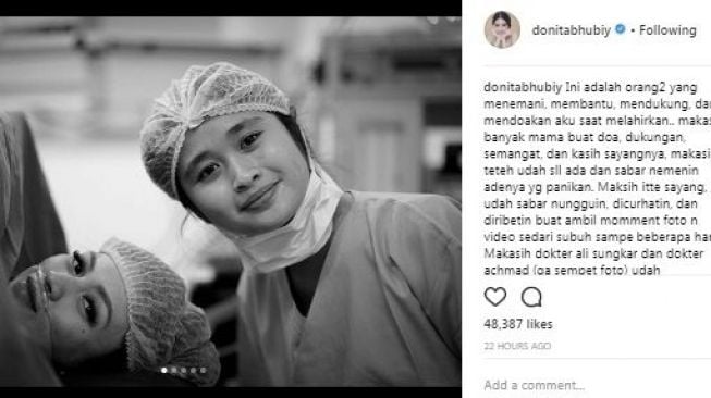 Proses persalinan Donita. [Instagram]