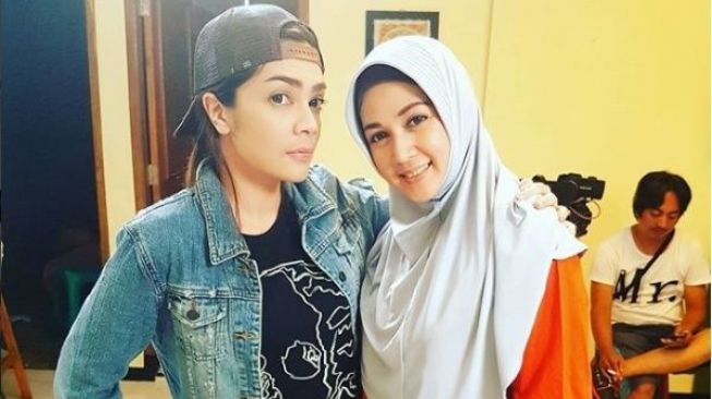 Dina Lorenza dan Nova Soraya (Instagram)