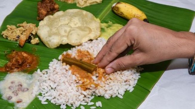 Makan Pakai Tangan Ini Manfaat yang Anda Rasakan