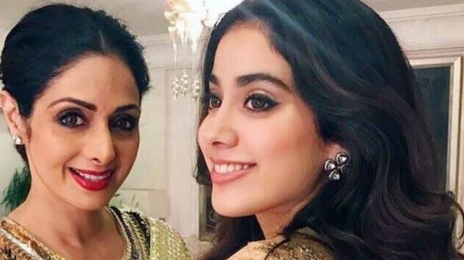 5 Artis Bollywood Ini Punya Putri Cantik dan Calon Bintang