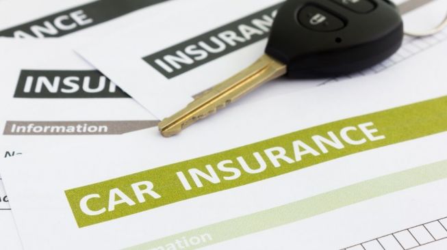 Ilustrasi asuransi kendaraan bermotor. [Shutterstock]