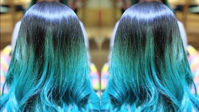 Wanita dengan Rambut  Warna  Warni Dianggap Berbahaya 