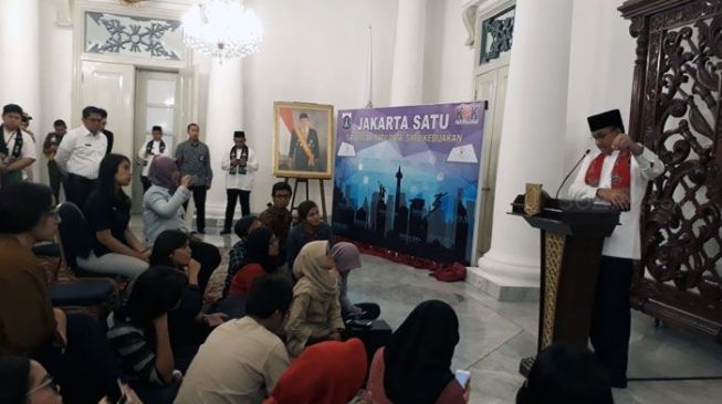 Anies Yakin Becak Masih Dibutuhkan Warga Jakarta