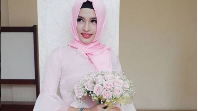 Yulistra Ivo Azhari, calon istri Gunbernur Kalimantan Tengah, Sugianto Sabran. (Instagram)