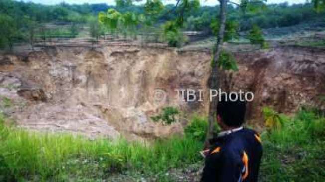 FENOMENA ANEH : Muncul Suara Bergemuruh, Air Luweng Mengering Hanya Dua Jam