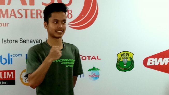 Chen Long Grogi, Anthony Angkat Topi buat Suporter