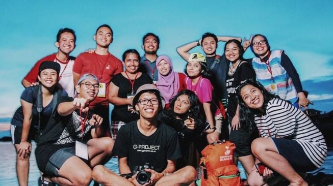 Tak hanya memberi pendidikan formal, Komunitas Inspirasi Jelajah Pulau (KIJP) juga harus menanamkan pendidikan karakter pada anak-anak pulau. (Foto: Dok. KIJP)