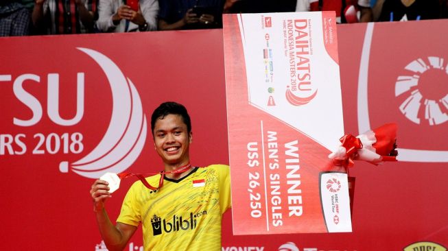 Pebulutangkis tunggal putra Indonesia, Anthony Sinisuka Ginting, menjuarai Indonesia Masters 2018 di Istora Senayan, Jakarta, Minggu (28/1). [Humas PBSI]