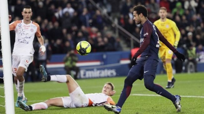 Neymar menjebol gawang Montpellier [AFP]