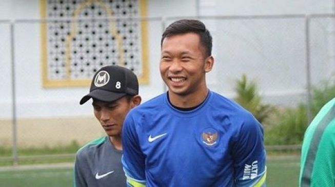 Penjaga gawang Bhayangkara FC Awan Setho saat memperkuat tim nasional [Foto Instagram @awansethoraharjo]