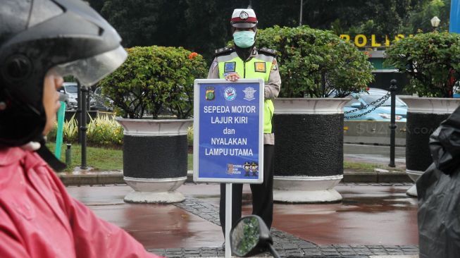 Sosialisasi Jalur Motor di Jalan MH Thamrin- Sudirman