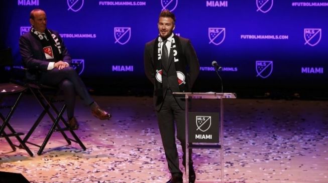 Mantan kapten timnas Inggris David Beckham hadiri pengumuman pendirian klub sepak bola miliknya di Miami, Florida, AS [AFP]