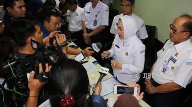 Ideal Dilihat dari Jateng, Super Blue Blood Moon Juga Undang Rob
