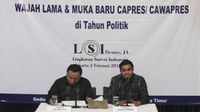 Lingkaran Survei Indonesia (LSI) Denny JA merilis survei terbaru empat nama yang berpotensi menjadi penantang Presiden Joko Widodo (Jokowi) pada pemilu 2019 di kantor LSI, Jakarta, Jumat, (2/2).