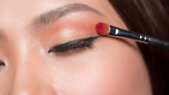 Ilustrasi tren make up pernikahan tradisional. (Shutterstock)