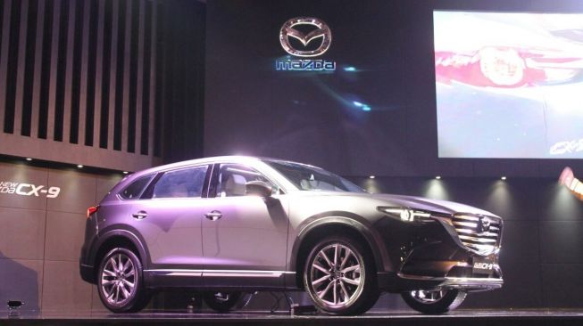 Mazda CX-9 Incar Konsumen Mitsubishi Pajero Sport yang Naik Kelas