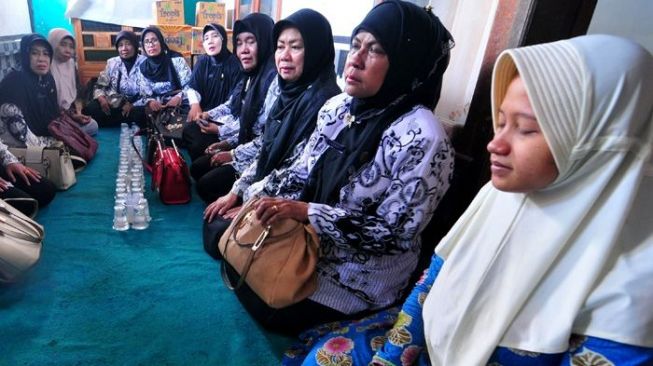 Guru Tewas Dipukul Siswa, Sekolah Calon Bayinya Ditanggung Negara