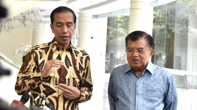 JK Diwacanakan Dampingi Jokowi Lagi, Mahfud: UUD Tak Membolehkan