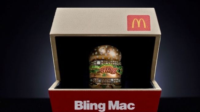 McDonalds Beri Kado Valentine Berupa Cincin Mewah Bling Mac