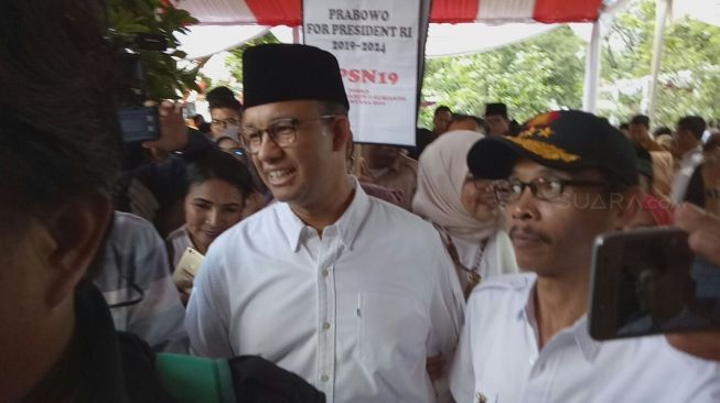 Hadiri HUT Gerindra, Prabowo Subianto Puji Baju Anies Baswedan