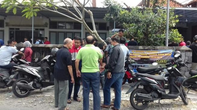 Kecewa, Buya Syafii Sambangi Gereja St Lidwina yang Diserang