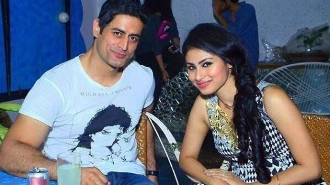 Mouni Roy dan Mohit Raina