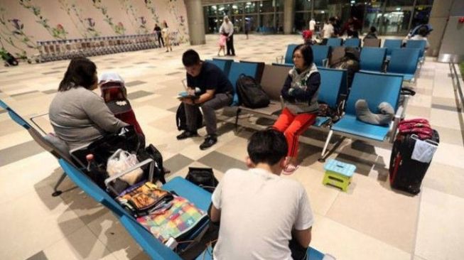 Miskin, Satu Keluarga Singapura Memilih Tinggal di Bandara Changi