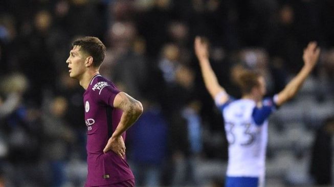 John Stones Coba Sogok Mantan Kekasih Rp 859 Juta agar Tak Umbar Aibnya