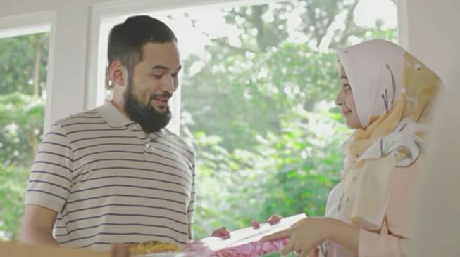 Shireen Sungkar dan Teuku Wisnu. (istimewa)