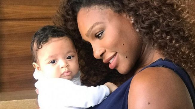 Serena Williams dan putrinya. (@serenawilliams/Instagram)