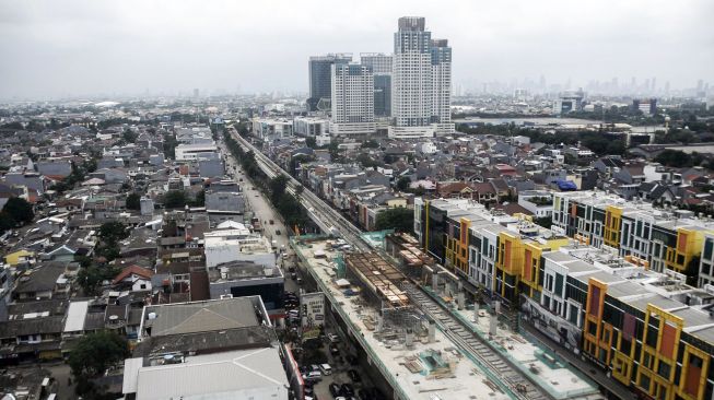 Setelah robohnya cetakan beton tiang proyek Tol Becakayu.