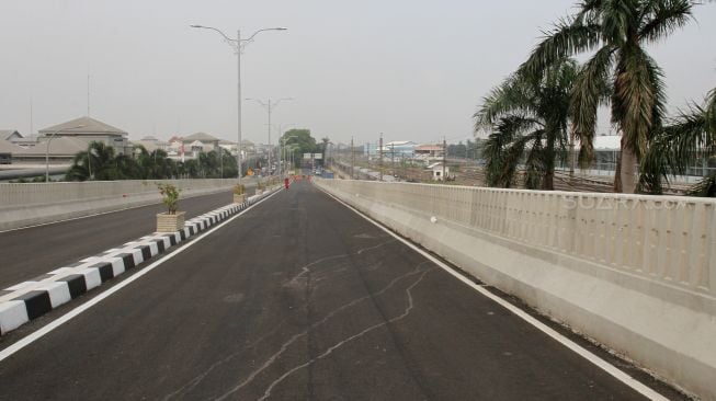 Proyek pembangunan Flyover Cipinang Lontar Timur telah selesai, Jakarta, Jumat (23/2). 