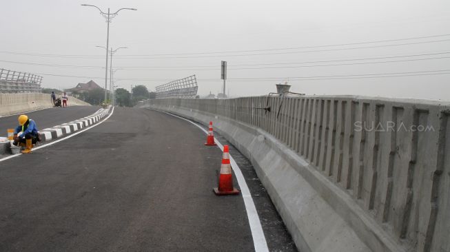 Proyek pembangunan Flyover Cipinang Lontar Timur telah selesai, Jakarta, Jumat (23/2). 