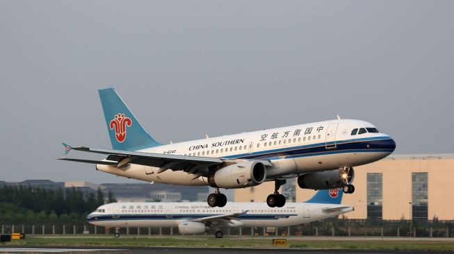 Powerbank Terbakar, China Southern Airlines Mendarat Darurat