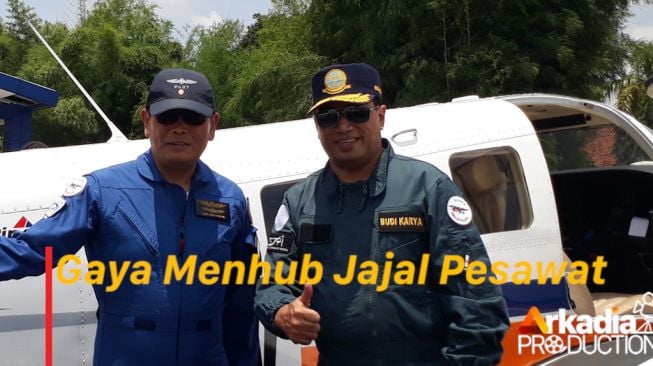 Keren, Ini Gaya Menhub Pakai Baju Coverall